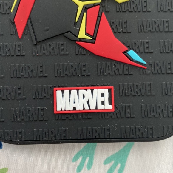 Casetify marvel iron man iPhone 11, XR case - Picture 5 of 7